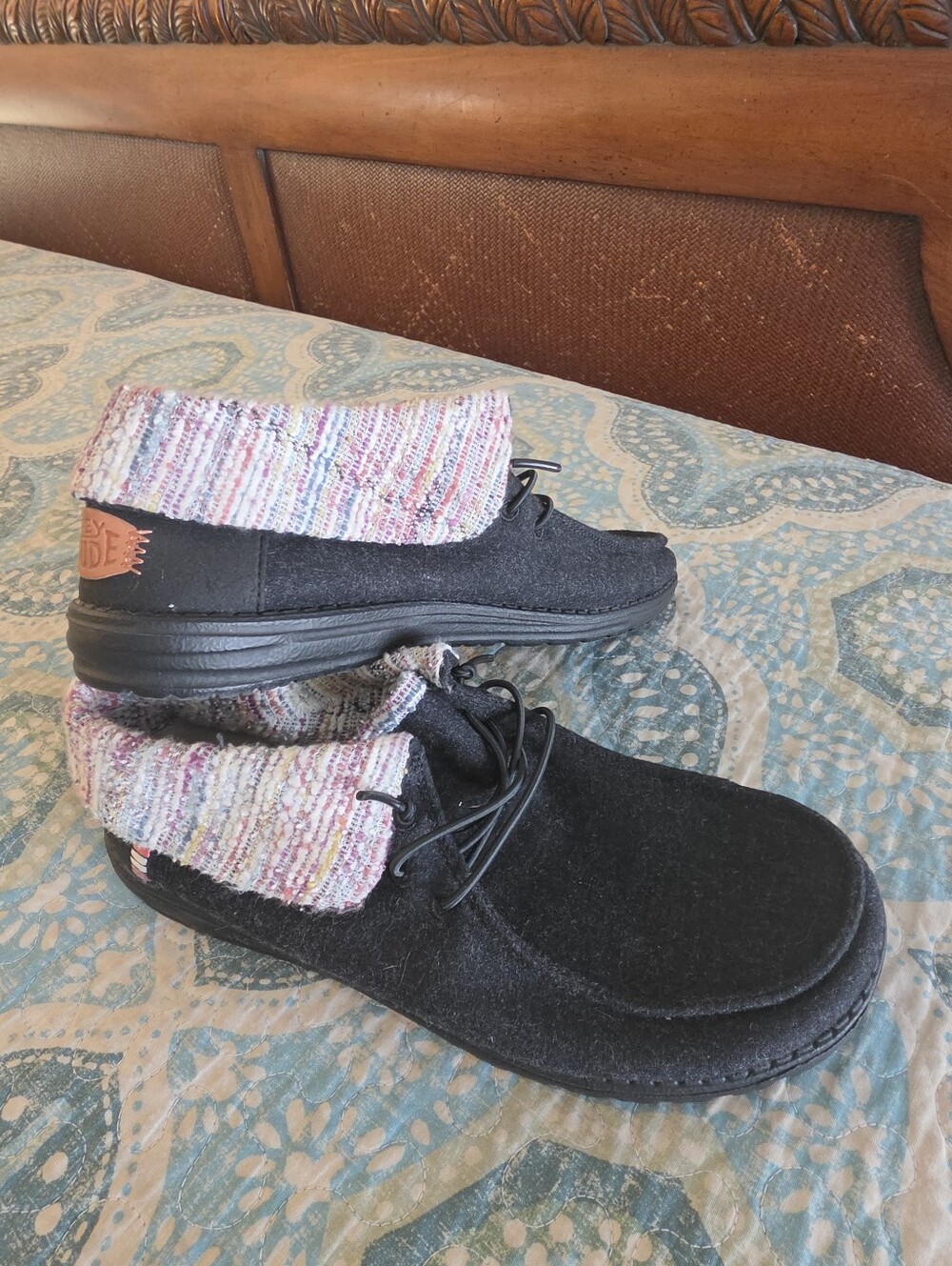 Hey Dude Wendy Fold Baja Womens 9 Black Multi Color Knit-Cuff